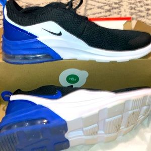 Brand new sneakers. My son impulsively bought them and now doesn’t like them😳